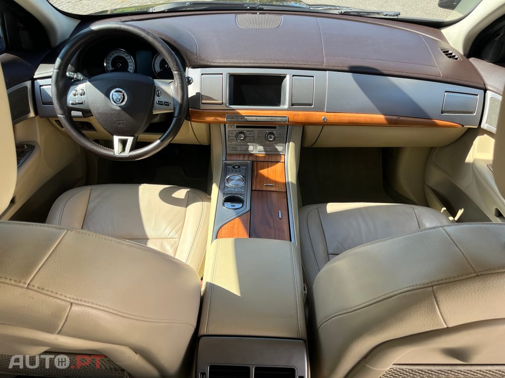 Jaguar XF 3.0 D V6 Premium Luxury