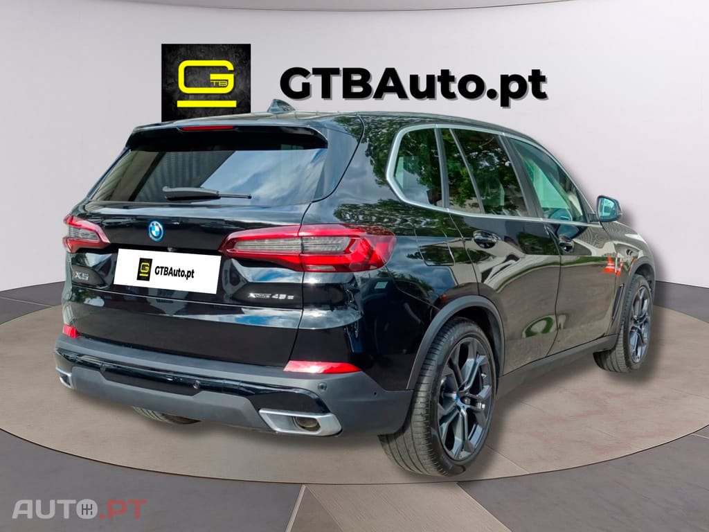 BMW X5 I.V.A DEDUTIVEL xDrive45e