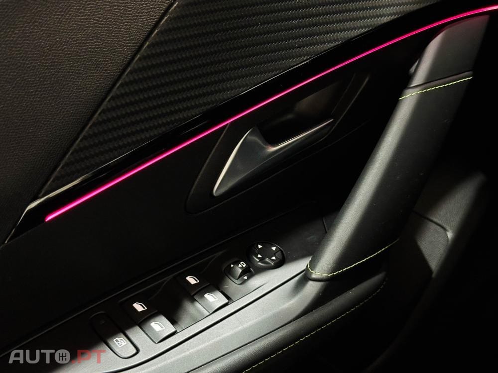 Peugeot E-208 50 kWh GT Pack