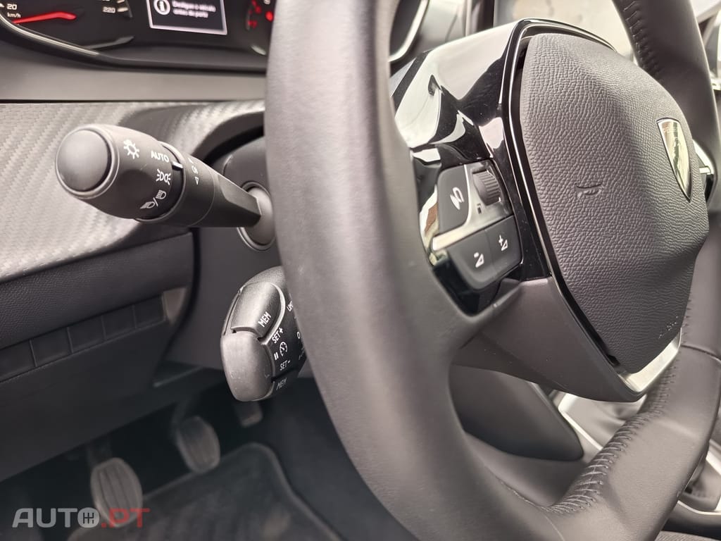 Peugeot 208 1.2 PureTech Active Pack