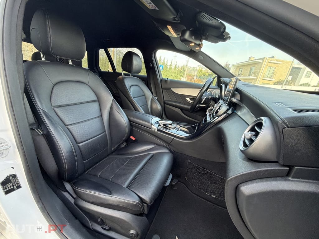 Mercedes-Benz C 300 de AMG Line