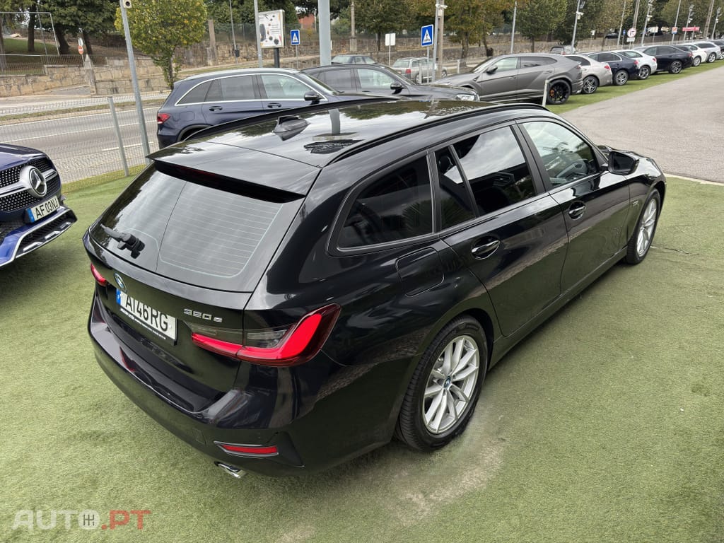 BMW 320 e Touring Line Sport Auto