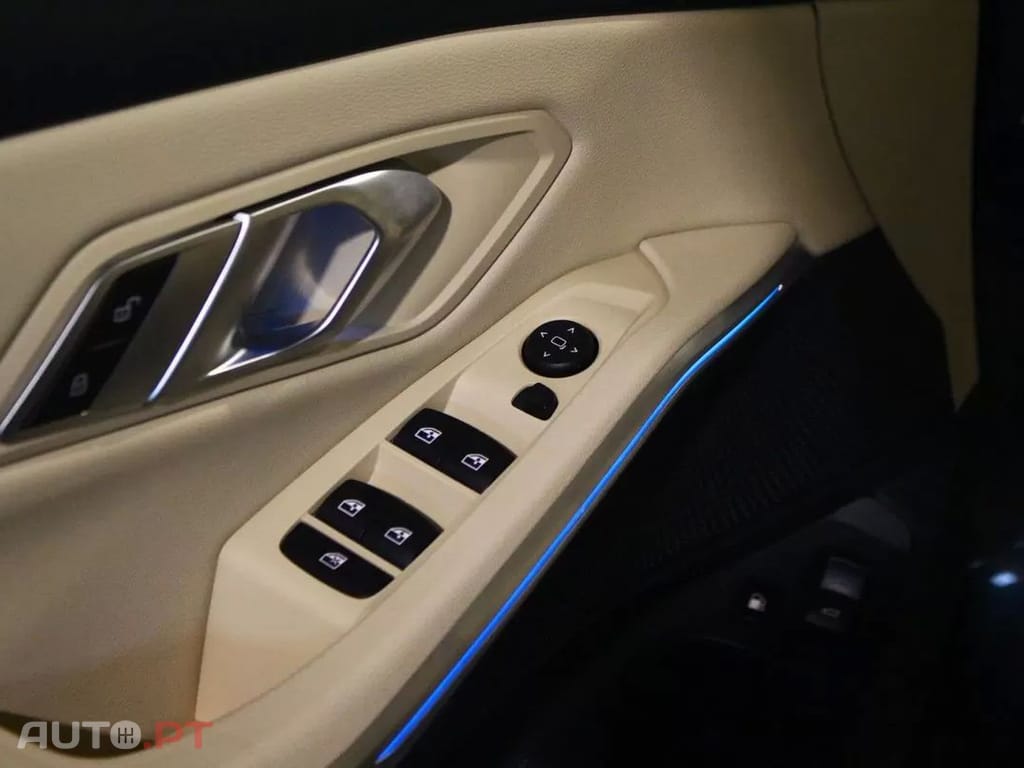 BMW 320 e Line Luxury Auto