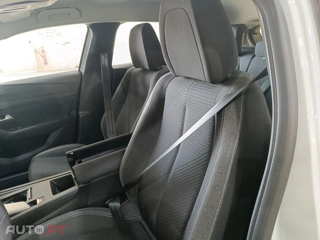 Peugeot 308 1.6 Hybrid Active Pack e-EAT8