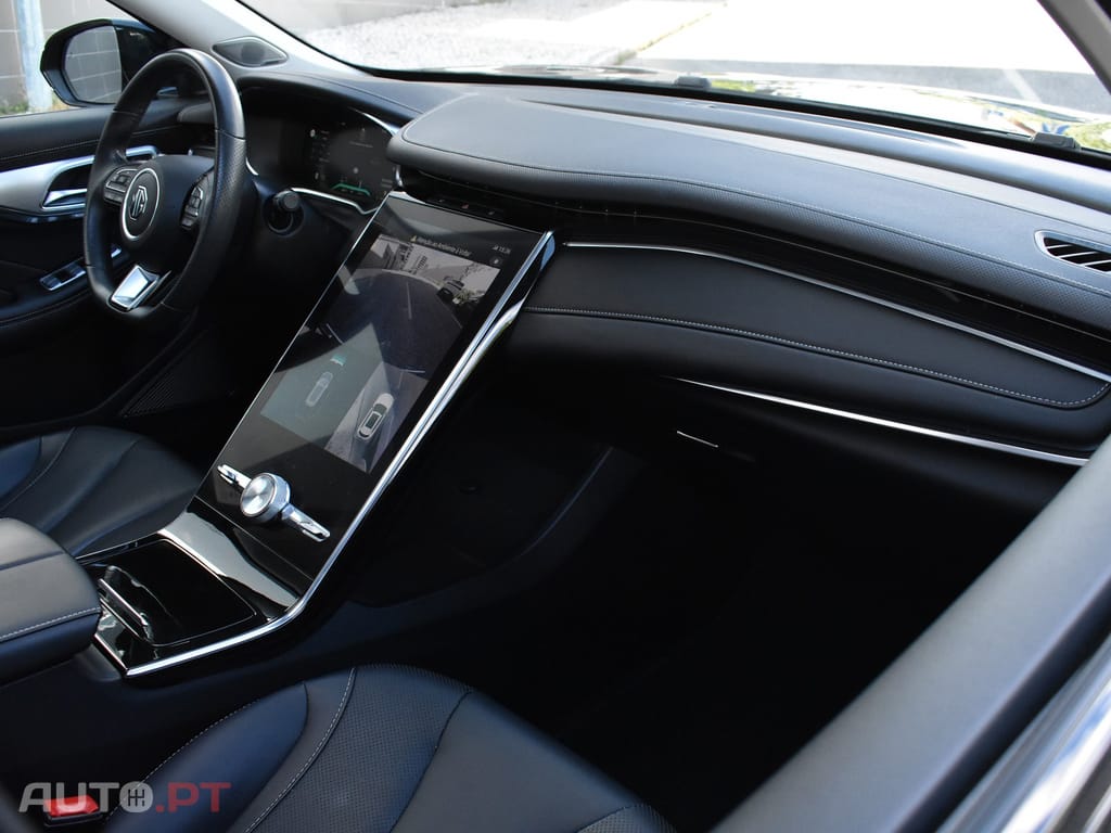 MG Marvel R 70 kWh AWD Performance