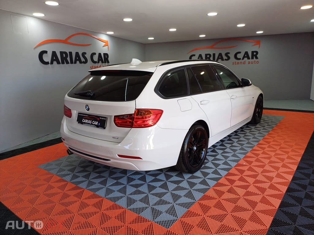 BMW 318 Touring Sport Line