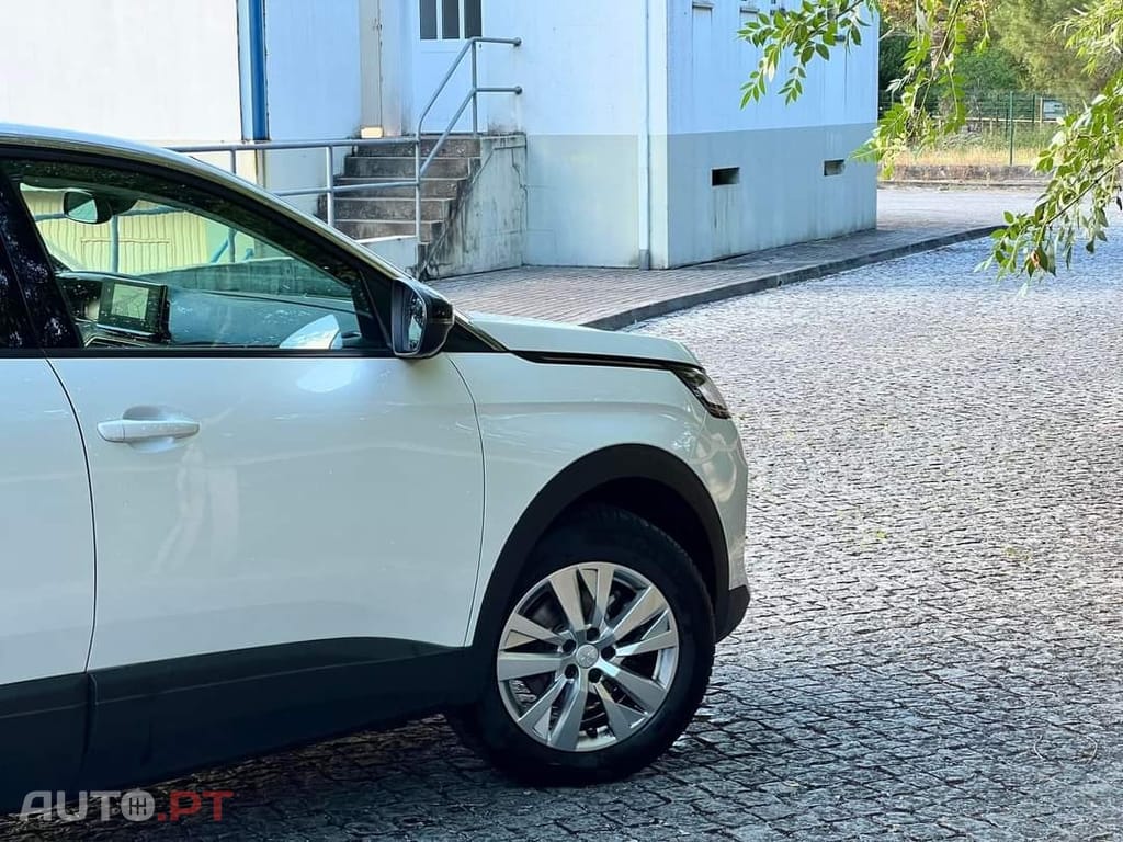 Peugeot 3008 PureTech 130 Stop & Start GPF Active Pack