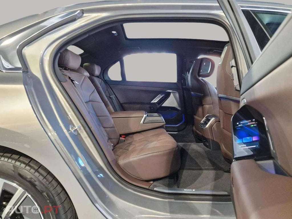 BMW i7 xD Design Excellence
