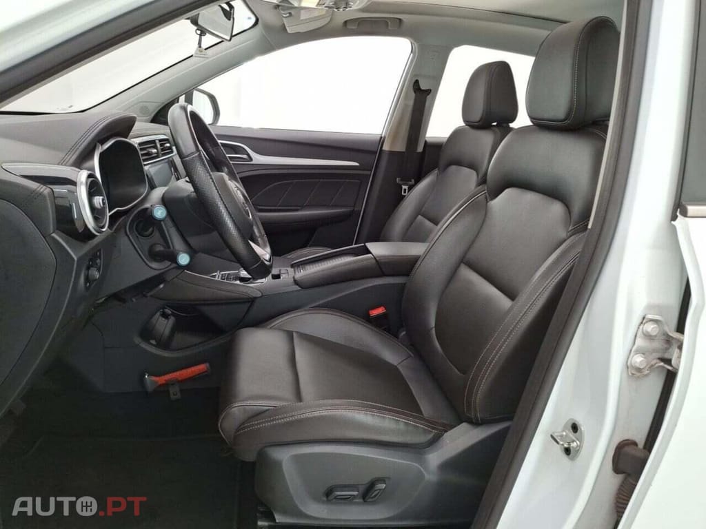 MG ZS EV 44.5 kWh Luxury