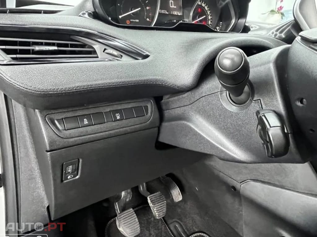 Peugeot 208 1.6 BlueHDi Active