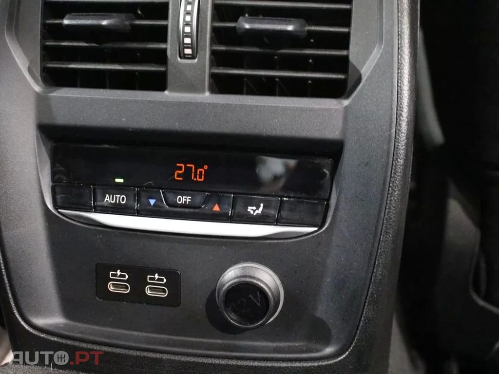 BMW 330 e Line Luxury Auto