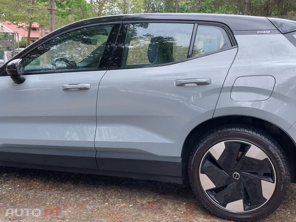 Volvo EX30 69 kWh Single Motor Extended Range Core