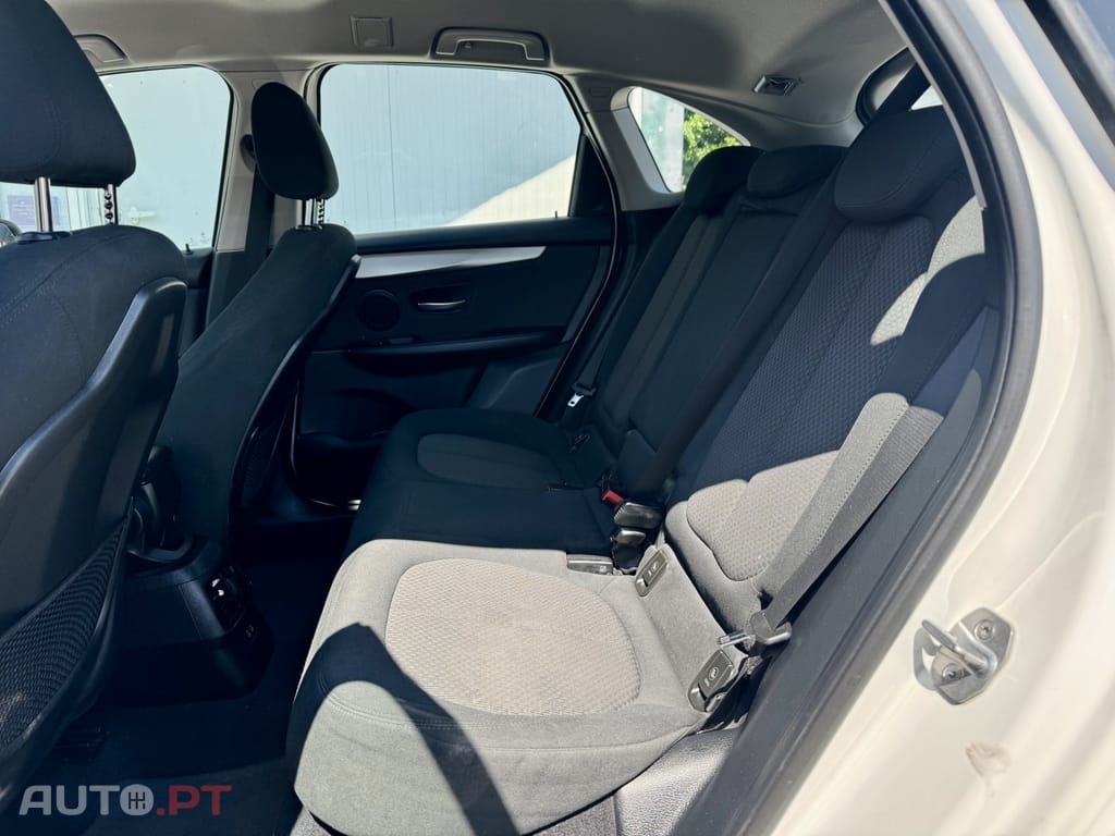 BMW 225 Line Sport