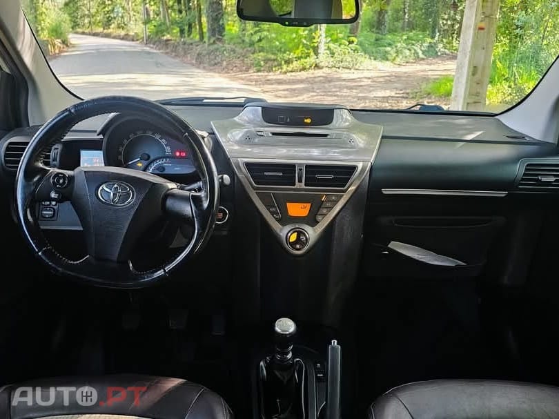 Toyota iQ 1.0 VVT-i Essential+AC