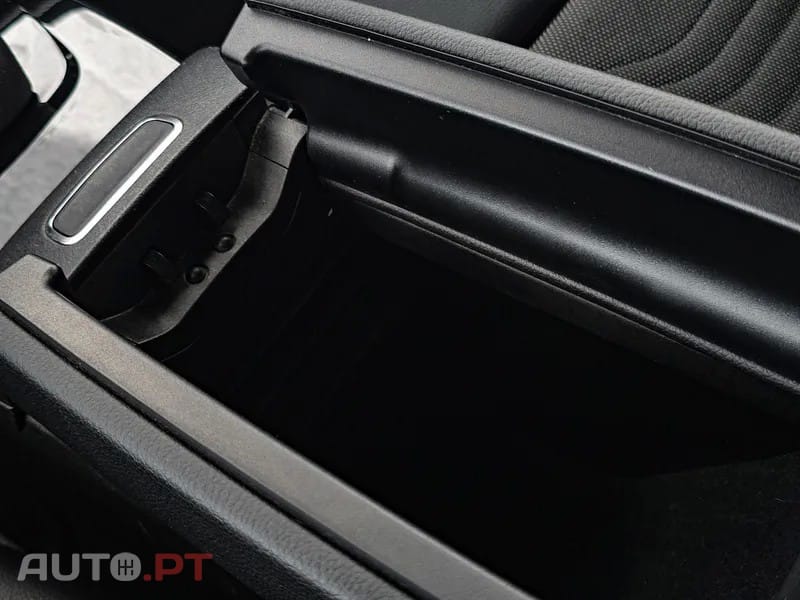 Mercedes-Benz A 250 A250e Hybrid