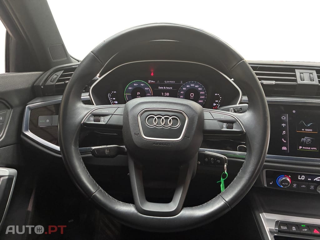 Audi Q3 45 TFSIe S tronic