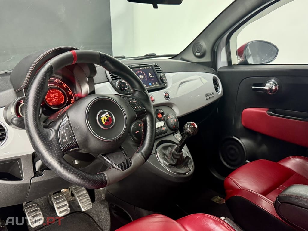 Abarth 500 1.4 T-Jet Essesse