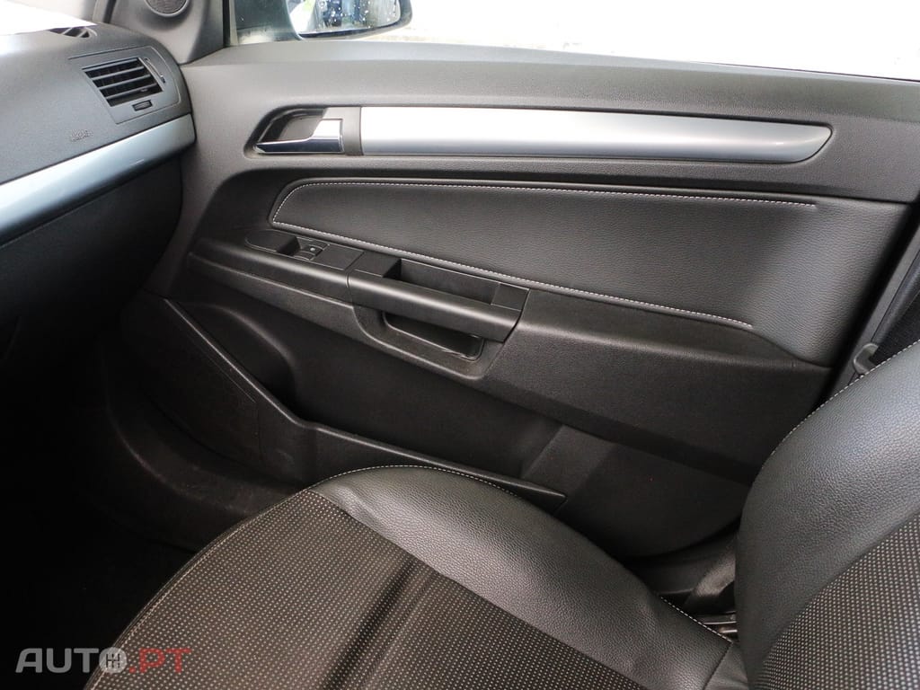 Opel Astra Caravan 1.7 CDTi Cosmo