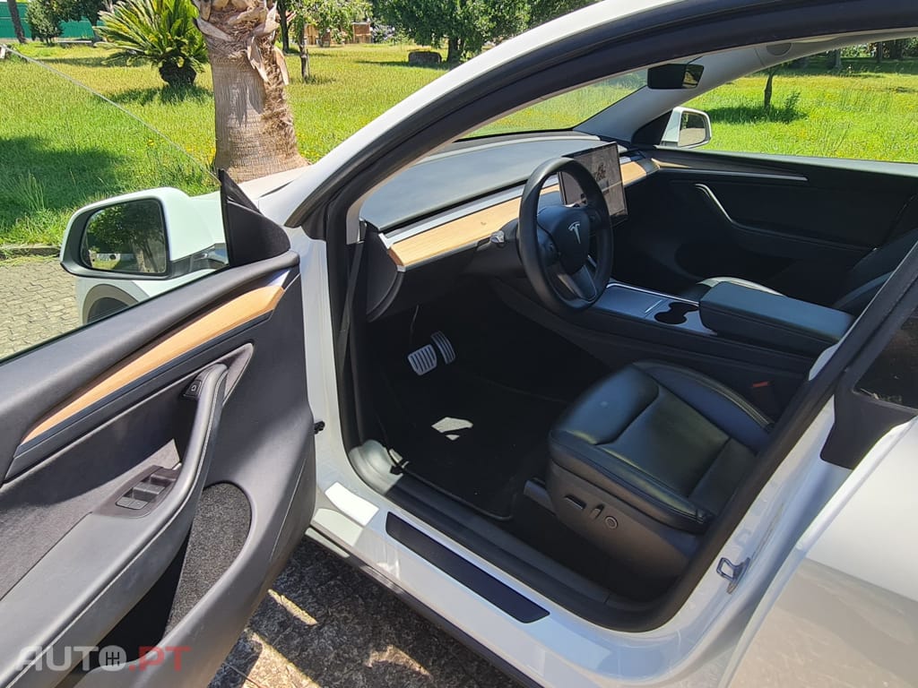 Tesla Model Y Performance Tração Integral