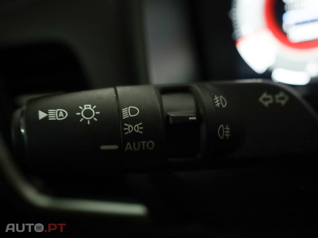 Nissan Qashqai Qashqai 1.3 DIG-T N-Connecta LED Xtronic