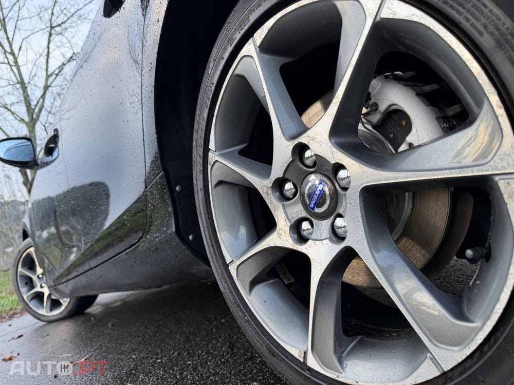 Volvo V40 2.0 D2 Ocean Race Edition