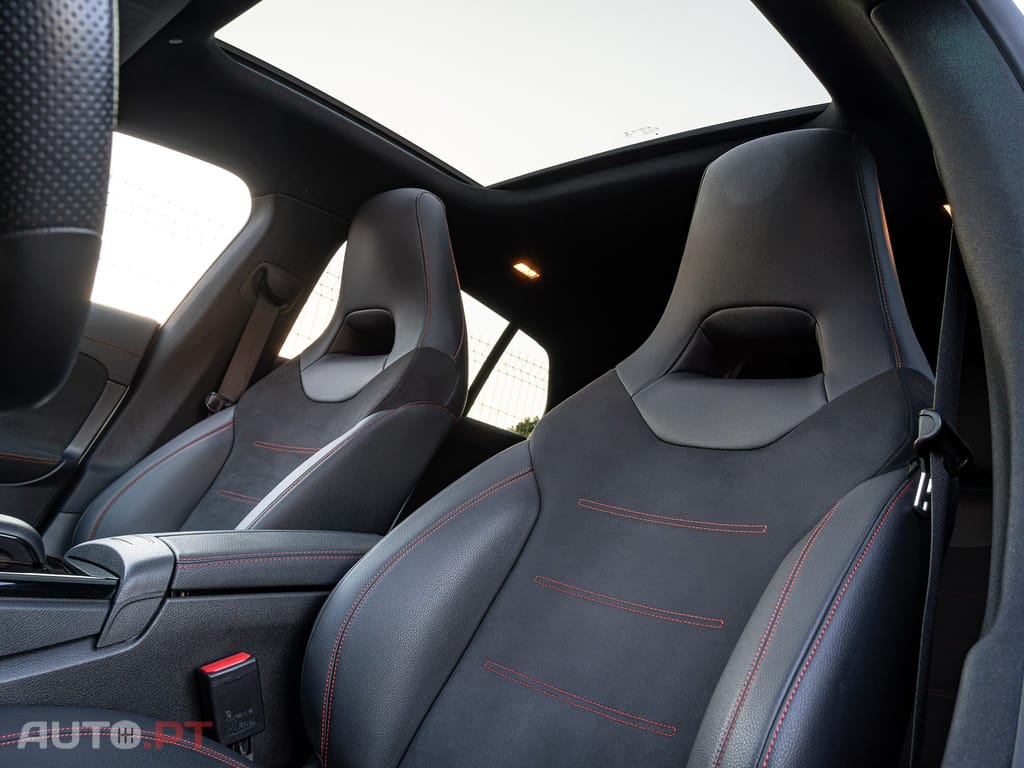 Mercedes-Benz CLA 250 e AMG Line