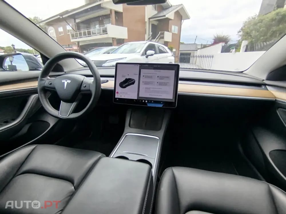 Tesla Model 3 Long-Range Dual Motor AWD