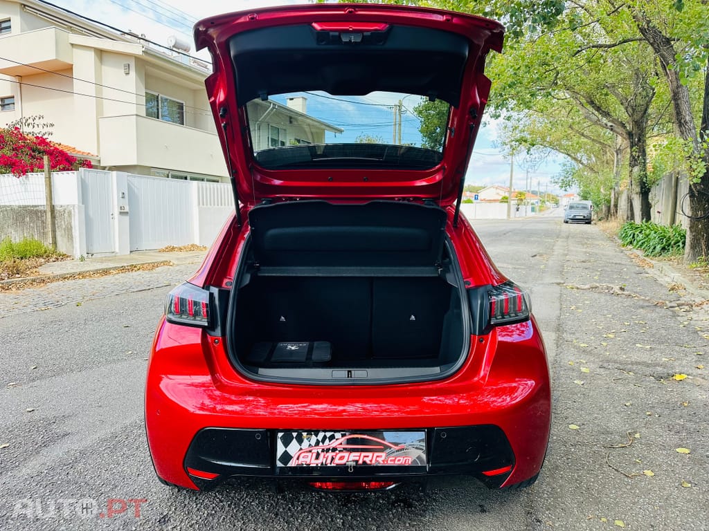 Peugeot 208 GT