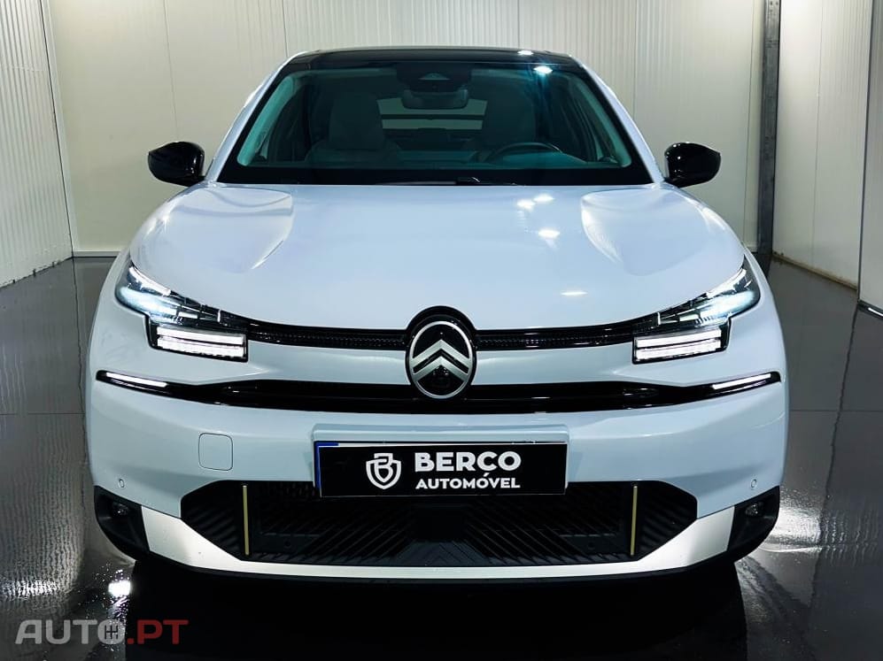 Citroen C4 PureTech 130 Stop&Start EAT8 SHINE