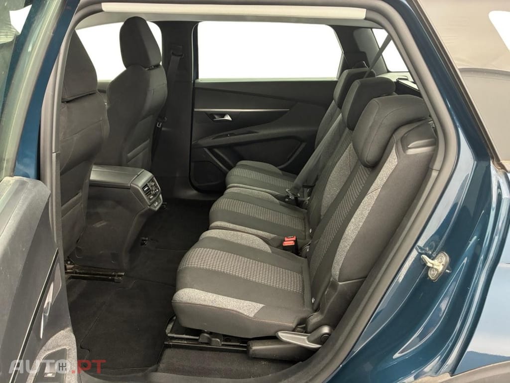 Peugeot 5008 1.2 PureTech Active Pack EAT8