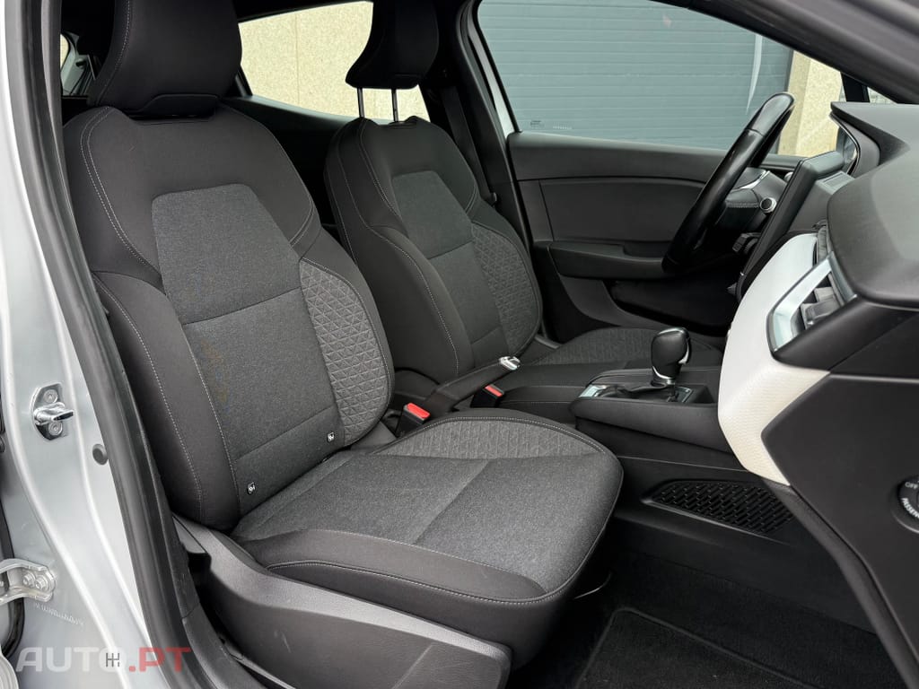 Renault Clio 1.6 E-Tech Intens