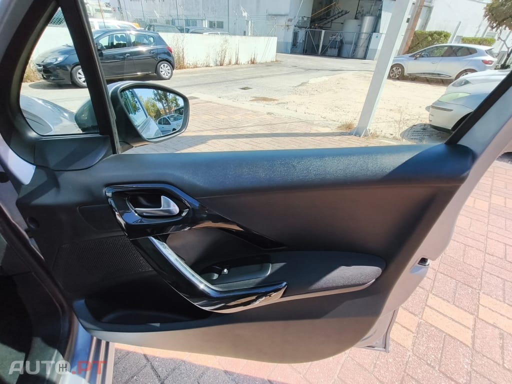 Peugeot 208 1.5 BlueHDi Active