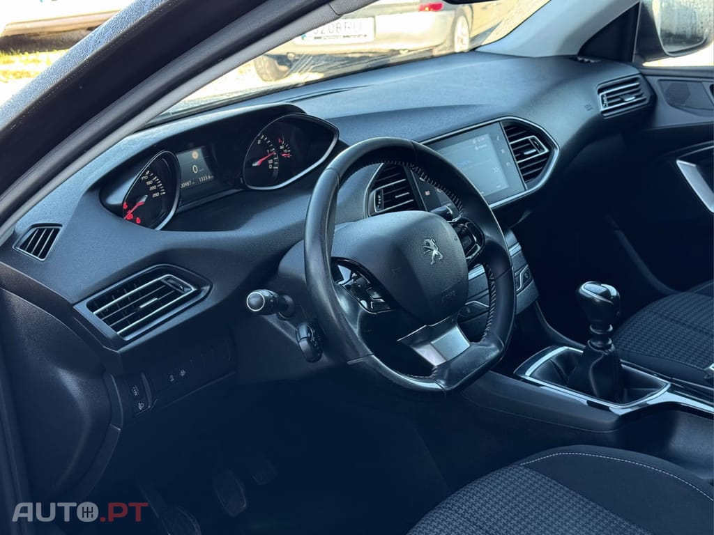 Peugeot 308 1.5 bluehdi