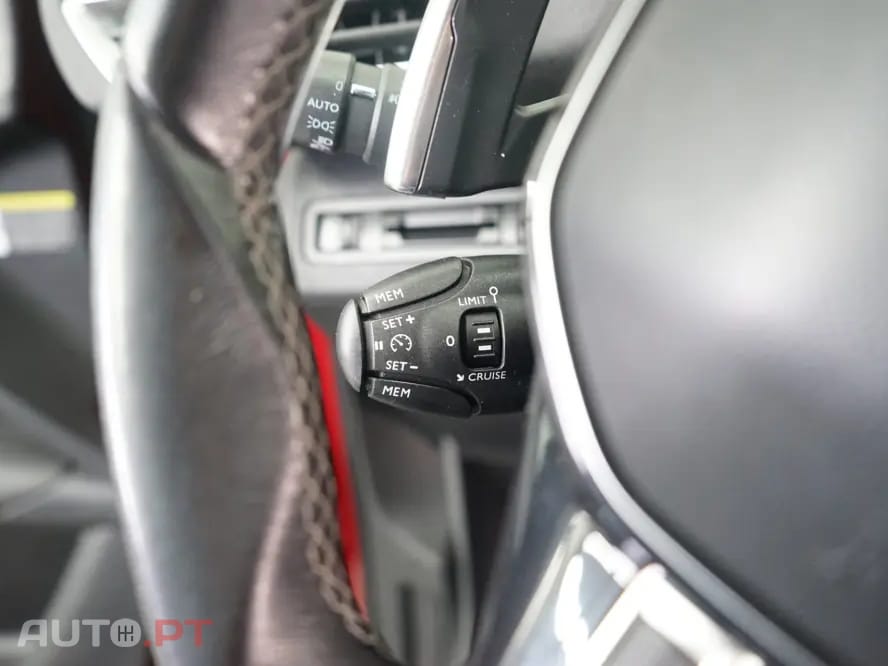Peugeot 3008 1.2 PureTech Allure EAT8