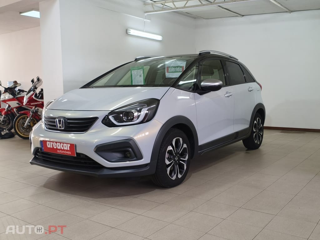 Honda Jazz 1.5i-MMD Crosstar Executive