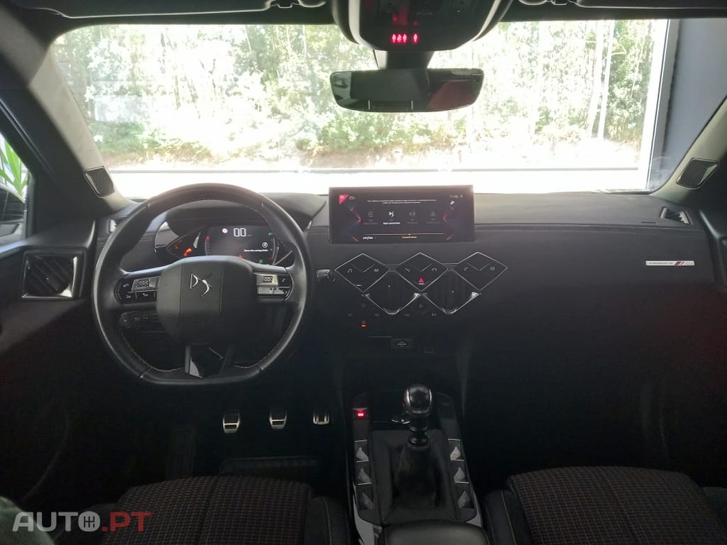 DS DS3 Crossback PureTech 100 PERFORMANCE LINE