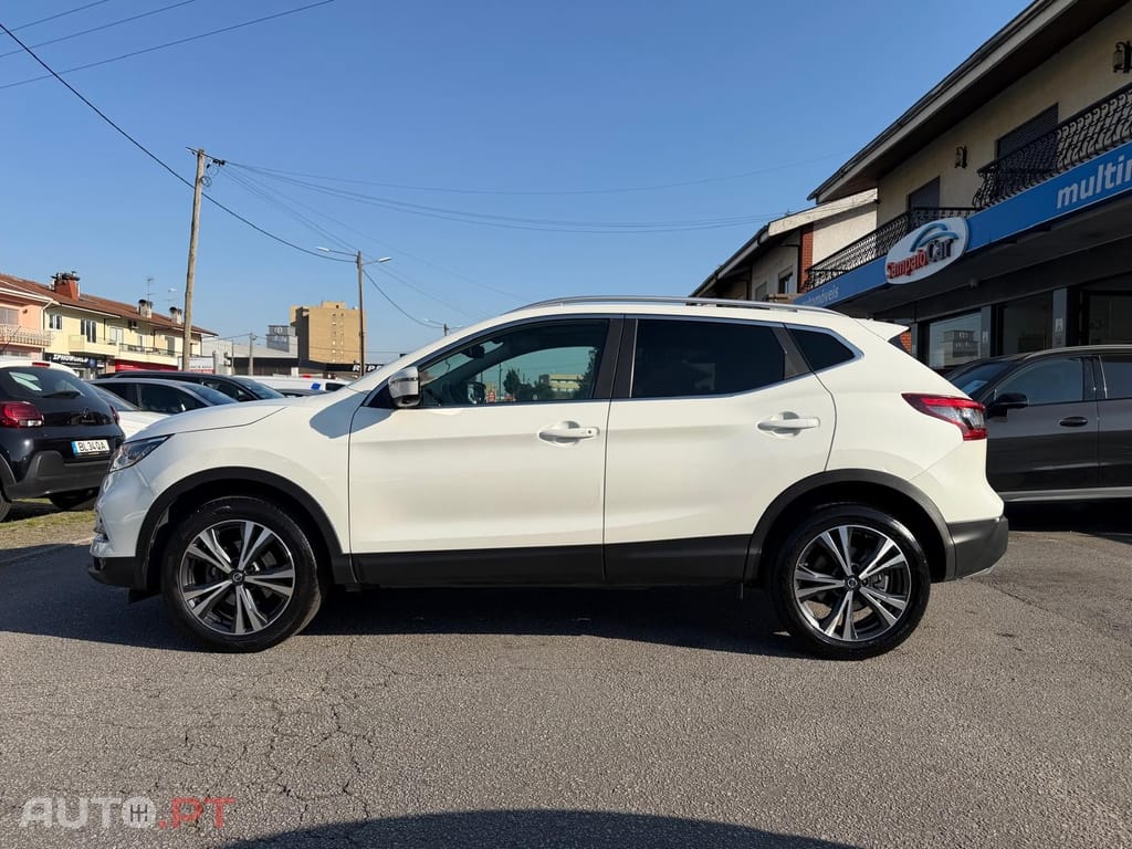 Nissan Qashqai 1.5 dCi N-Connecta 18
