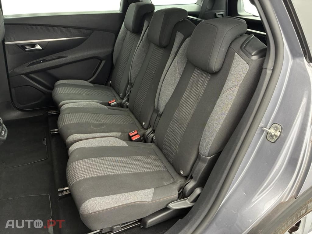 Peugeot 5008 1.2 PureTech Active Pack EAT8