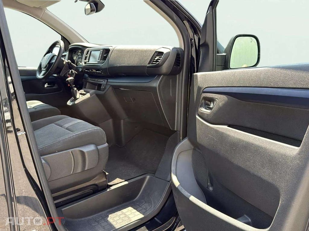 Peugeot Traveller 1.6 BlueHDi L2H1 Active Compact