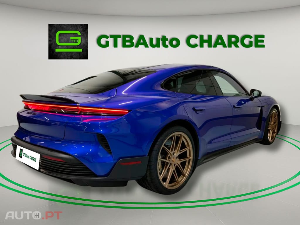 Porsche Taycan I.V.A DEDUTIVEL Turbo GT