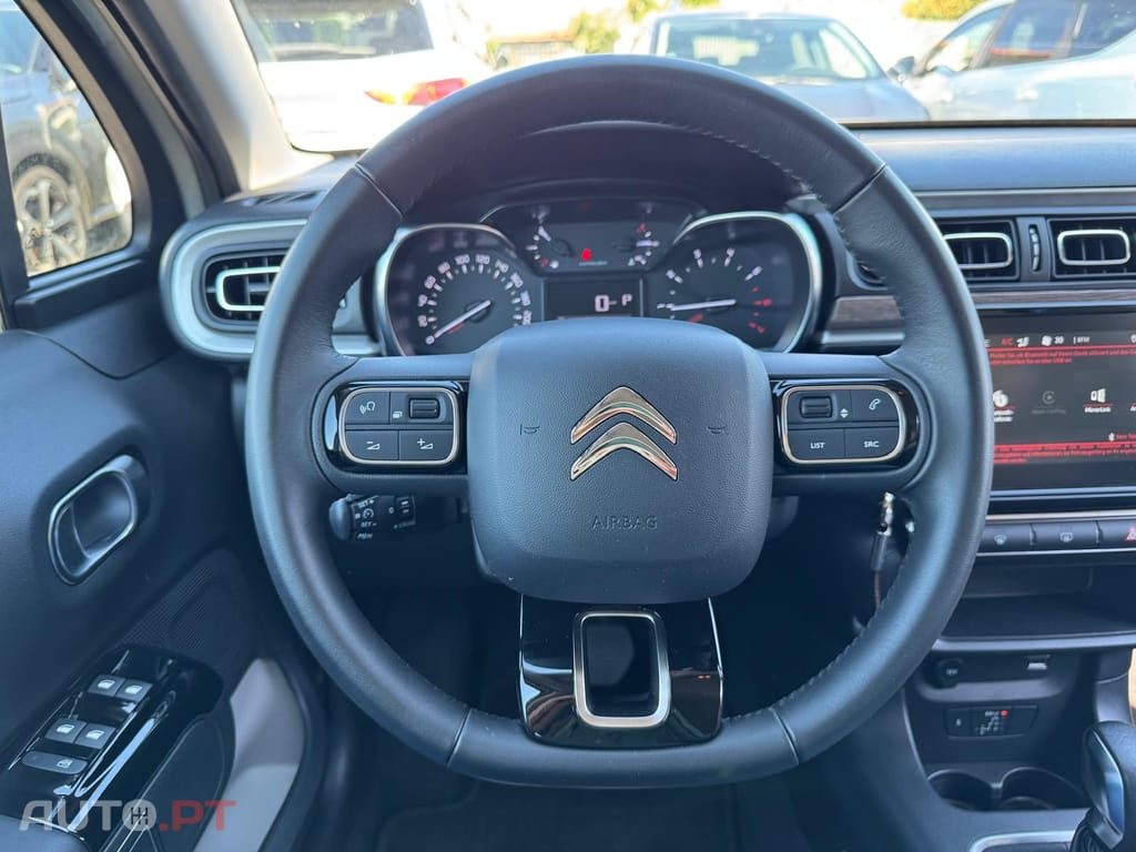 Citroen C3 1.2 PureTech Shine EAT6