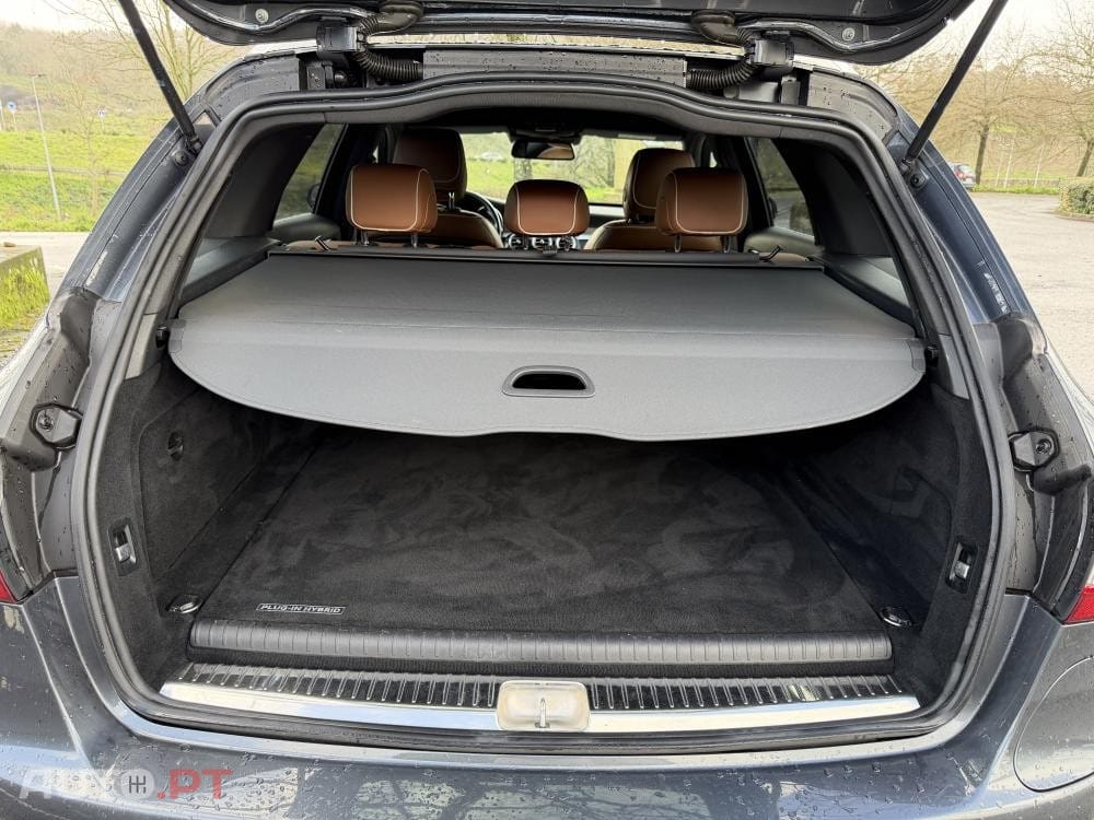 Mercedes-Benz C 350 e T 7G-TRONIC AMG Line