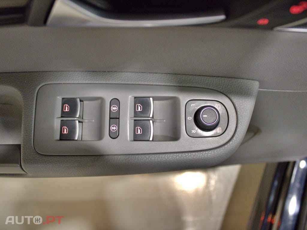 Volkswagen Sharan 2.0 TDI Blue Highline DSG