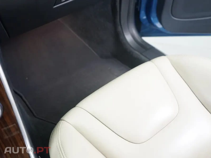 Volvo V60 2.4 D6 Summum AWD Phev