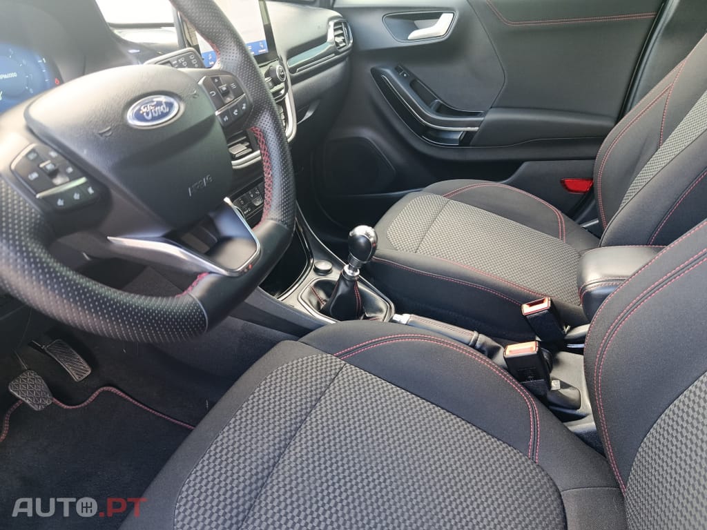 Ford Puma 1.0 EcoBoost MHEV ST-Line