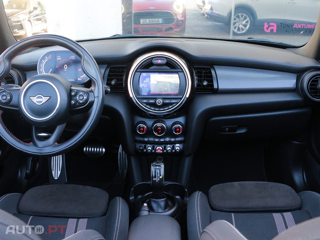 MINI Cabrio Cooper Premium First JCW Auto