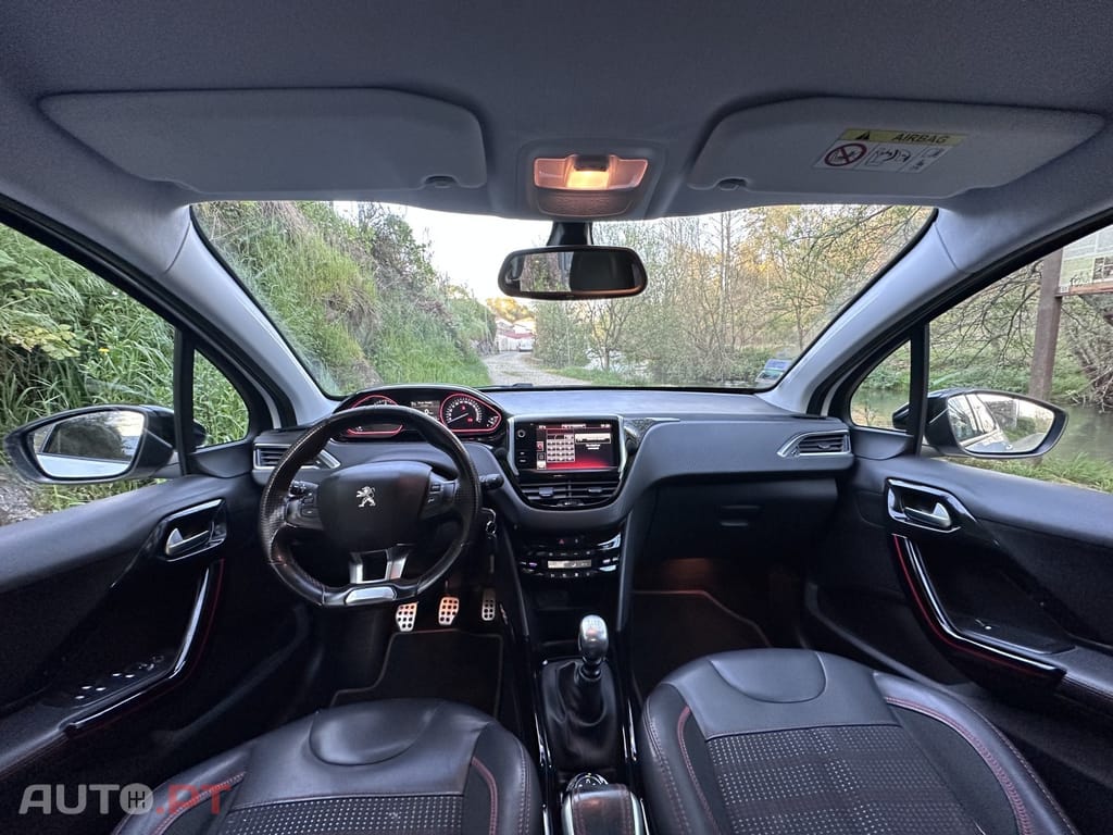 Peugeot 2008 1.6 BlueHDi GT Line