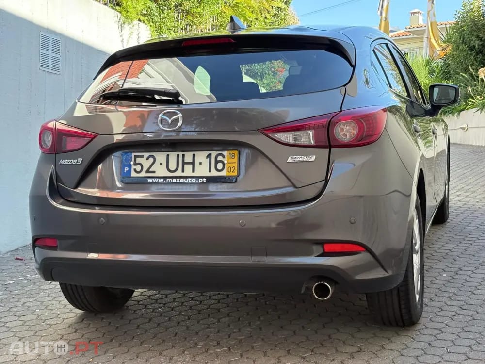 Mazda 3 1.5 Sky-G Evolve HS Navi
