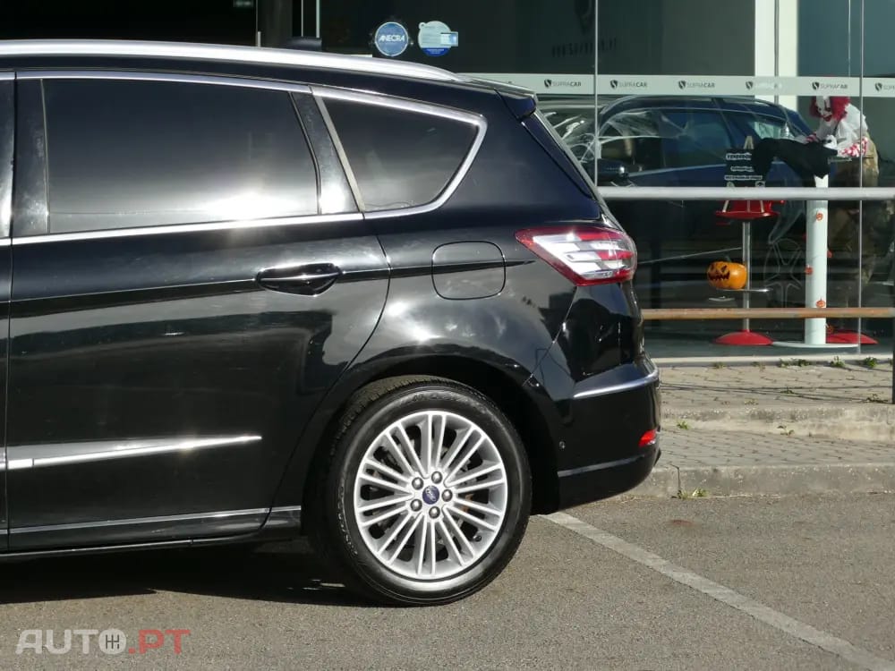 Ford S-Max 2.0 TDCi Vignale Powershift