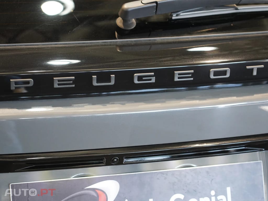 Peugeot E-2008 54 kWh GT